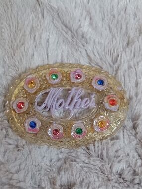 VINTAGE CELLULOID "MOTHER" IN SCRIPT FRUIT SALAD RHINESTONE FLOWER BROOCH/PIN